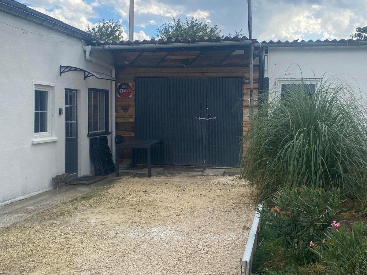 Petite Maison, Quartier Calme. Bourges Buitenkant foto